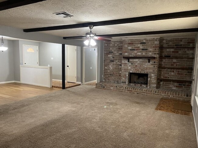 Building Photo - 11318 Beauvoir Dr