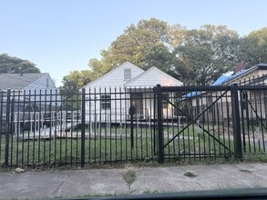 Building Photo - 1504 N Trezevant St