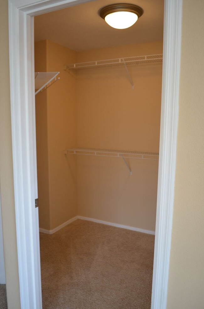 Building Photo - Biltmore 2 bedroom!