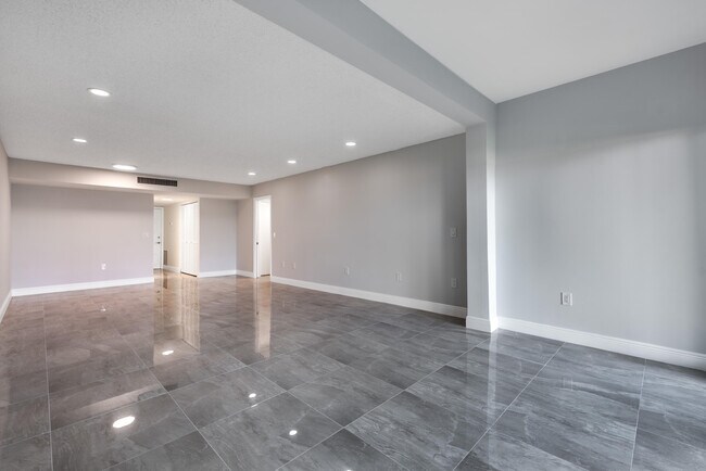 Building Photo - 4832 Esedra Ct