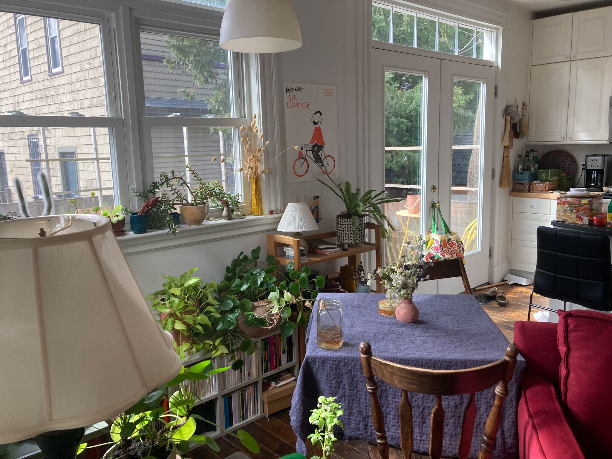 Building Photo - 184 School St