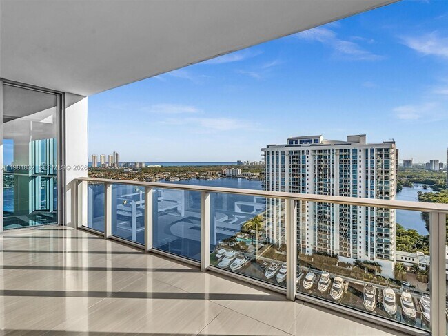 Building Photo - 17301 Biscayne Blvd