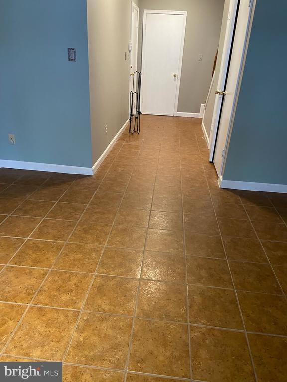 Building Photo - 14618 Cambridge Cir