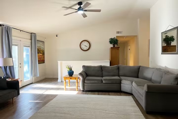 Building Photo - 2411 Glacier Dr