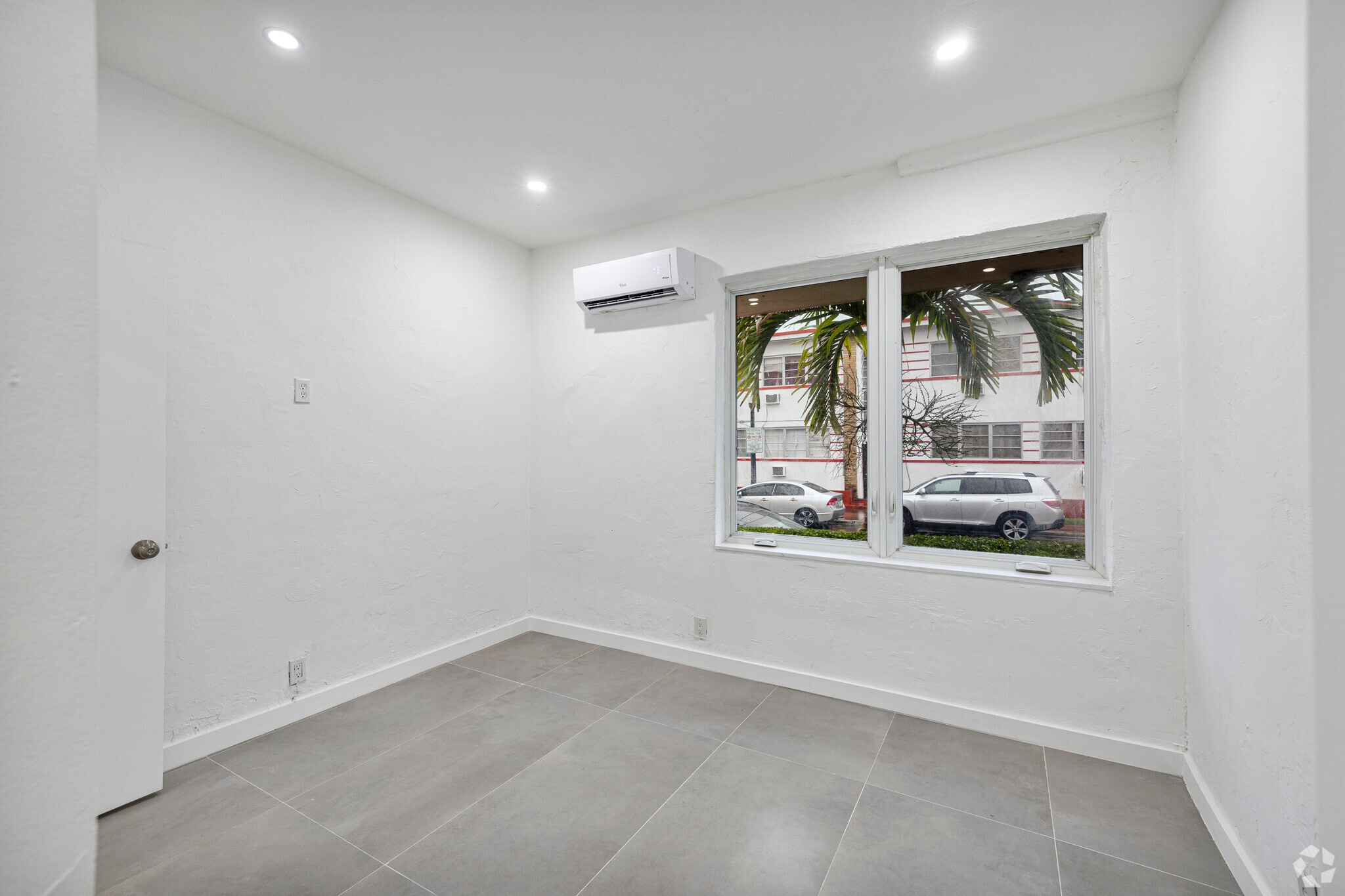 1BR, 1BA - 900 Pennsylvania Ave