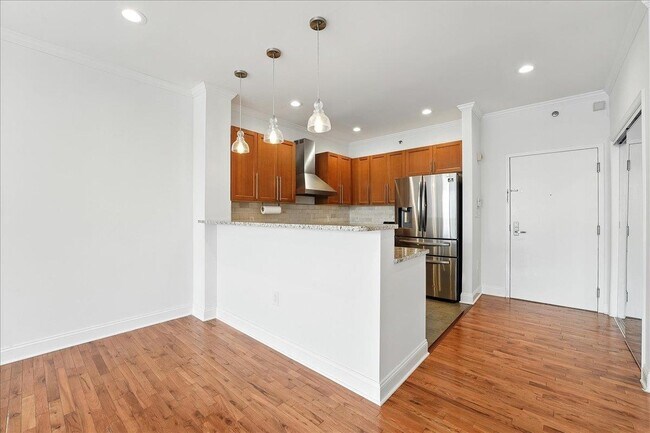 Building Photo - 15 FREEDOM Way