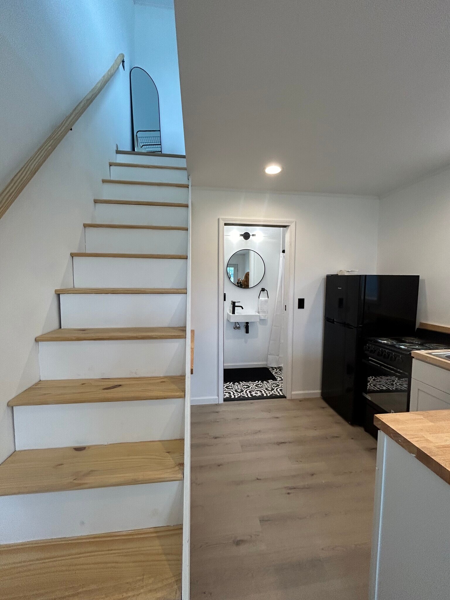 Building Photo - 1842 7th Ave