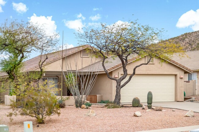 Building Photo - Saguaro Ridge