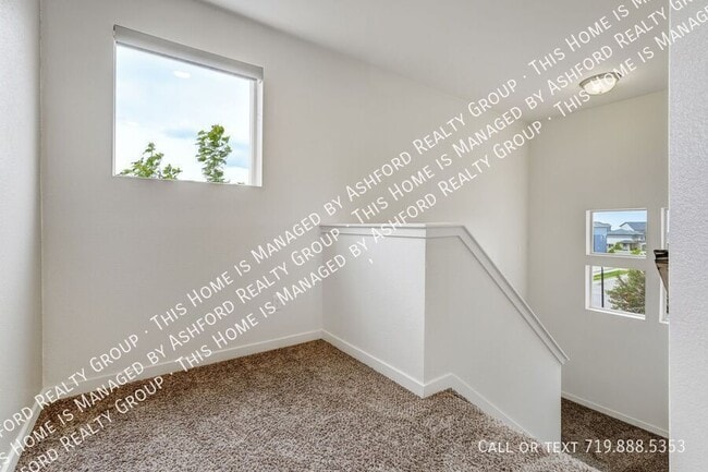 Building Photo - 6544 John Muir Trl