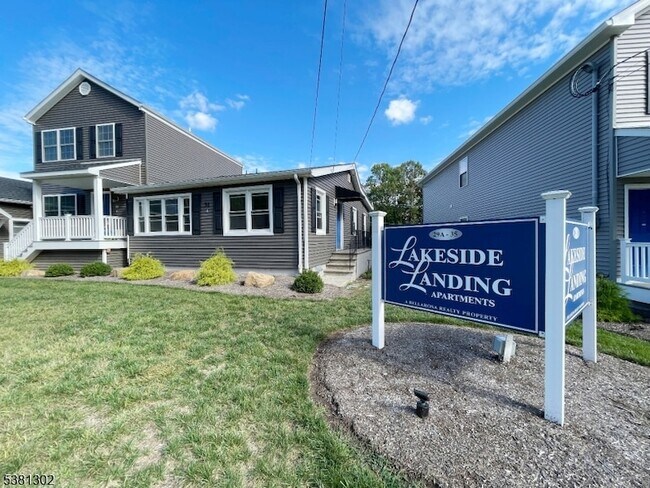 Building Photo - 31 Lakeside Blvd