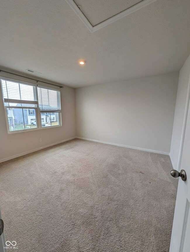 Building Photo - 128 Traditions Pass