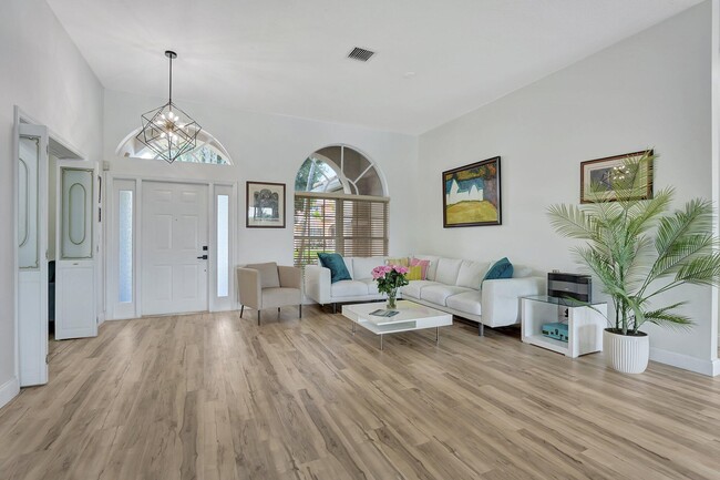 Building Photo - 5035 NW 57th Way