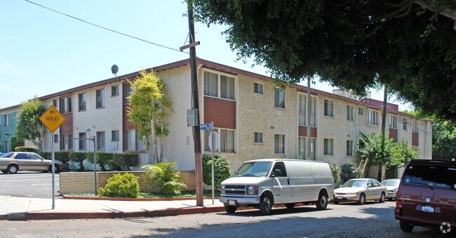 Primary Photo - 11160 Westminster Ave