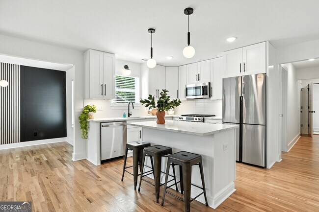 Building Photo - 1597 Glenwood Ave SE