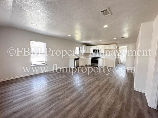 Building Photo - 203 Ave B