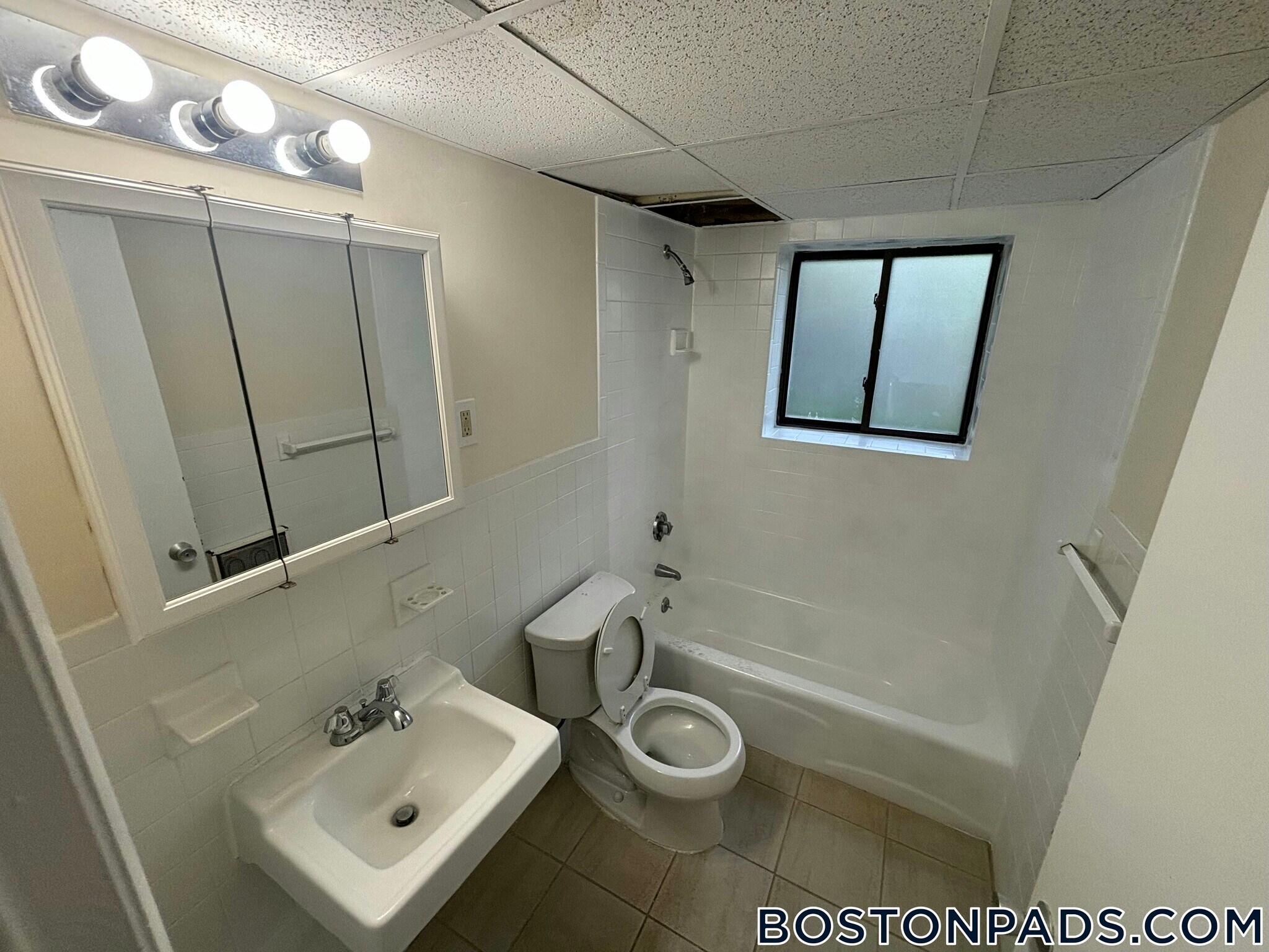 Building Photo - 15 Chester St