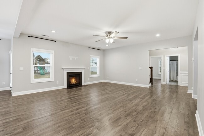 Building Photo - 107 Salmon Ln