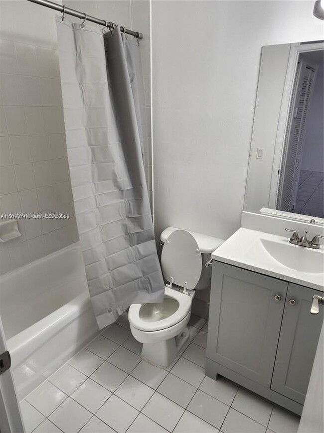 Building Photo - 6465 SW 130th Pl