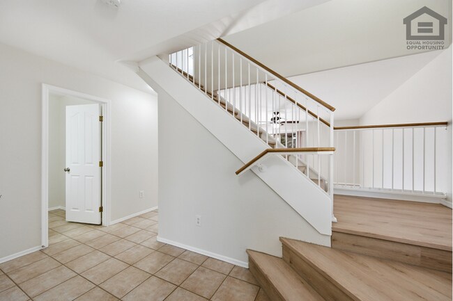 Building Photo - 4Bed + OFFICE + LOFT in Peoria! Ready for Immediate Move-In! -- FULLY REMODELED!