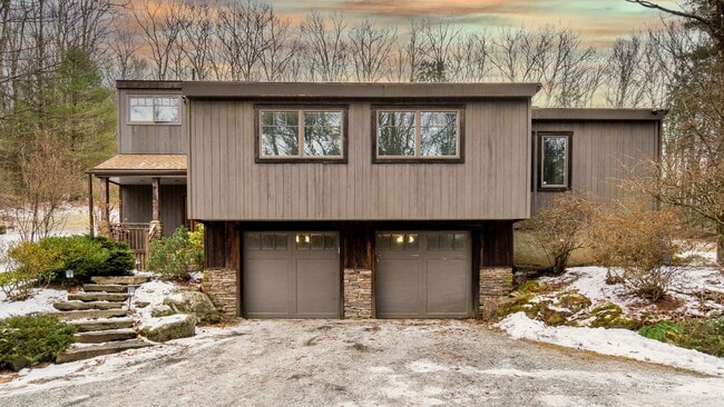 Building Photo - 14 Glendale Rd