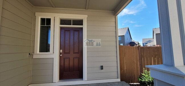 Building Photo - Stunning 3 bd House in Lacey!