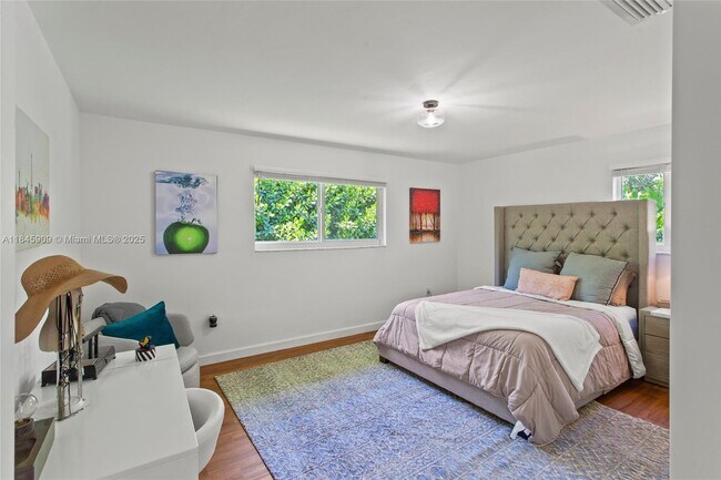 Building Photo - 14270 SW 74th Ct