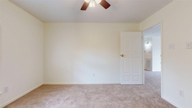 Building Photo - 14919 Forest Trails Dr