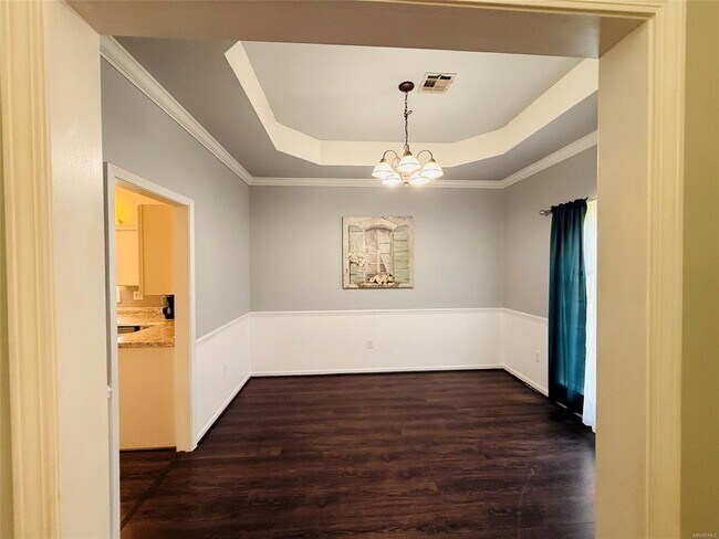 Building Photo - 566 New Bingham Dr