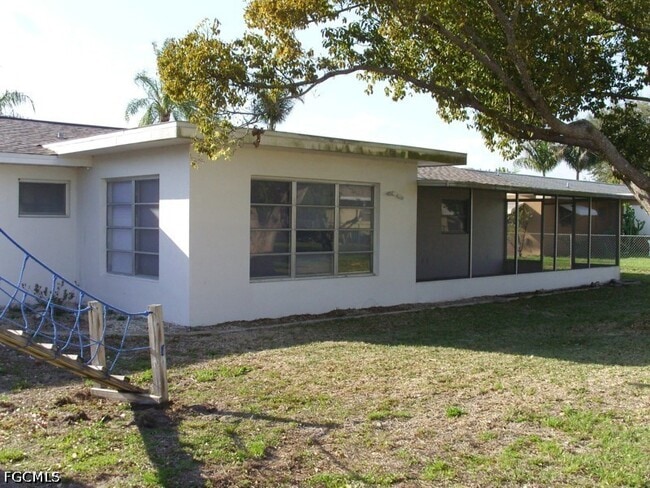 Building Photo - 217 Jayview Ave.