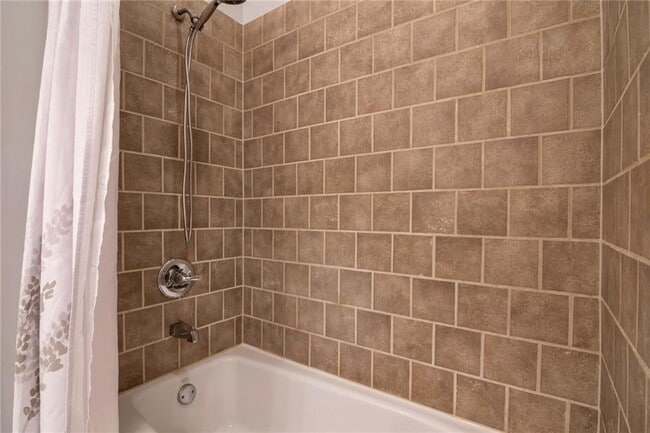 Building Photo - 58 Emerson Hill Square