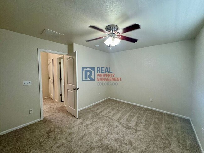 Building Photo - 838 S Kalispell Cir