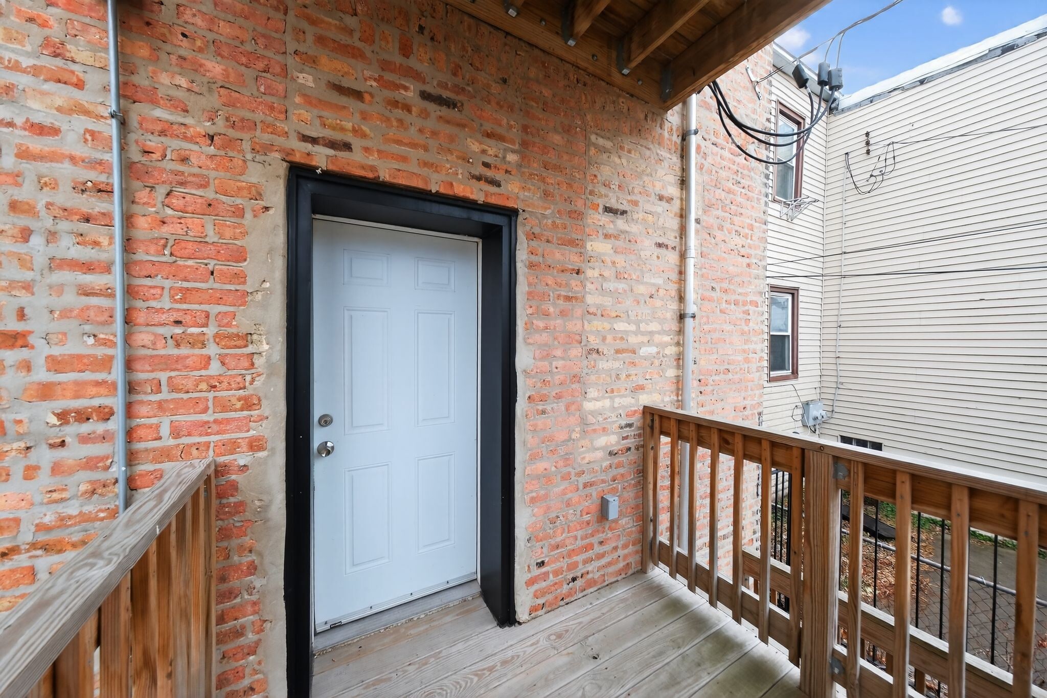 Building Photo - 7038 S Eberhart Ave