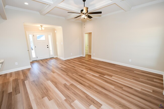 Building Photo - 204 Otters Rdg Dr