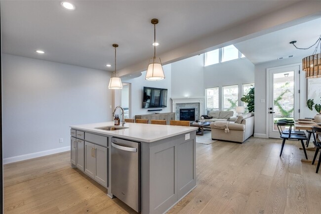 Building Photo - 1000 Adair Rd