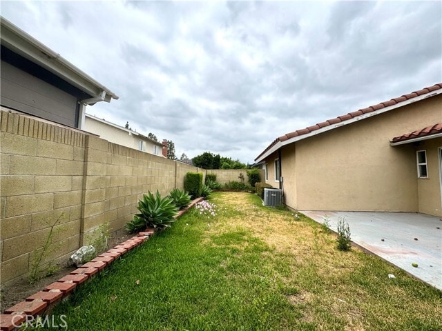 Building Photo - 17613 Mapes Ave
