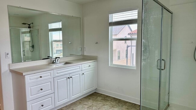 Building Photo - 24814 Woodley Cir