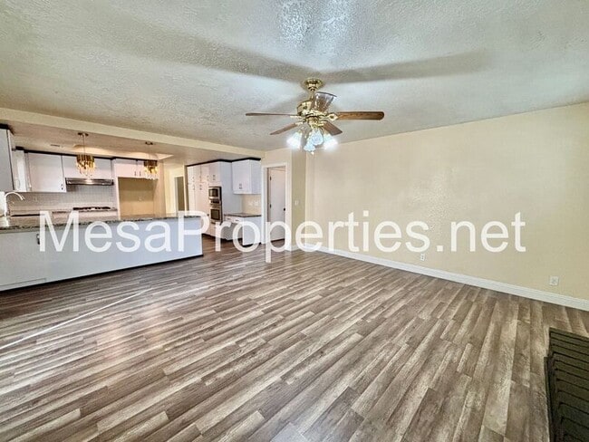 Building Photo - 12820 Santa Anita Trail