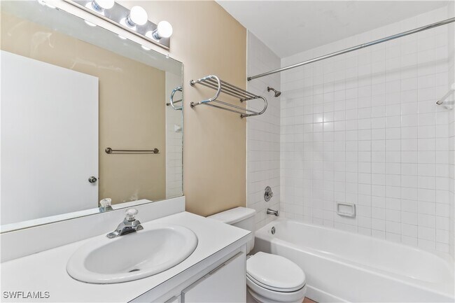Primary Photo - 9305 Lake Park Dr