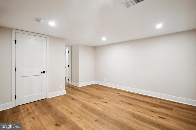 Building Photo - 3414 S Stafford St