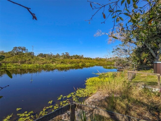 Building Photo - 6504 Lincoln Rd