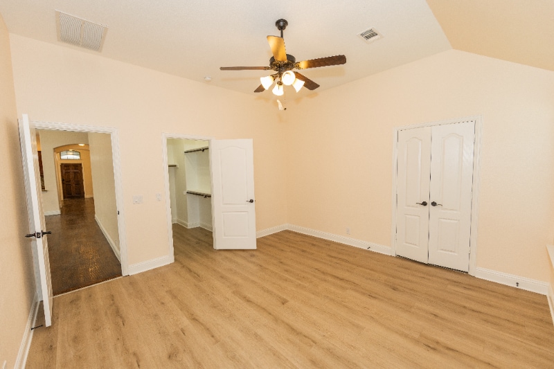 Building Photo - 2105 Burke Dr