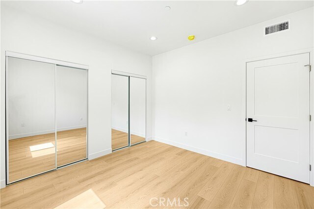 Building Photo - 4038 Somers Ave
