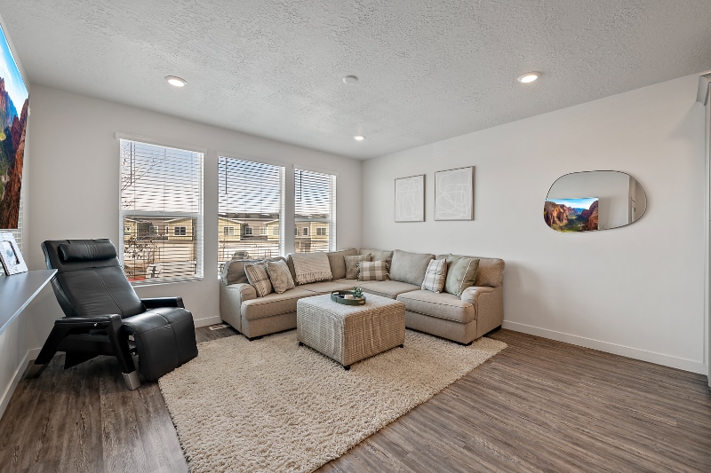 Building Photo - 1104 Early Lgt Wy