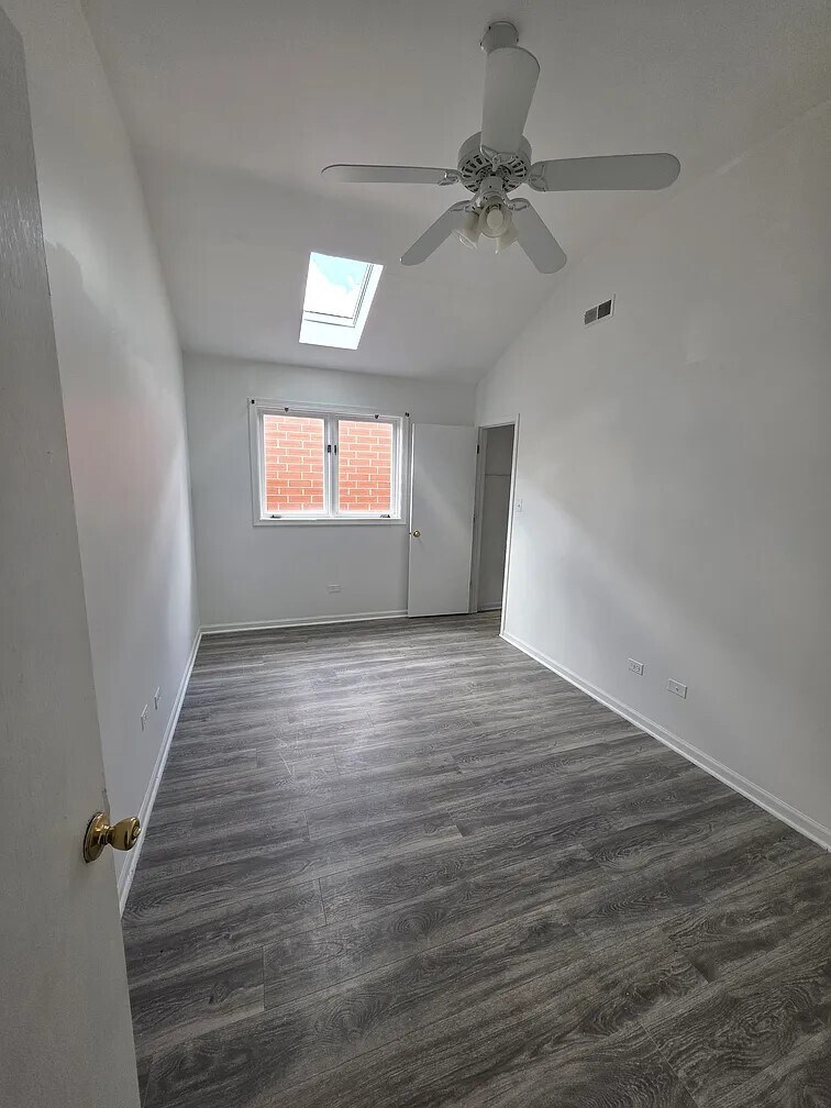 Building Photo - 2448 W Grenshaw St