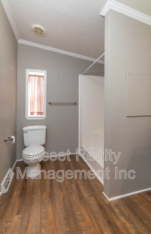 Building Photo - 1322 Silver Charm Way