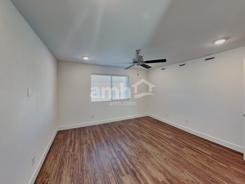 Building Photo - 9140 Taft Point Ct