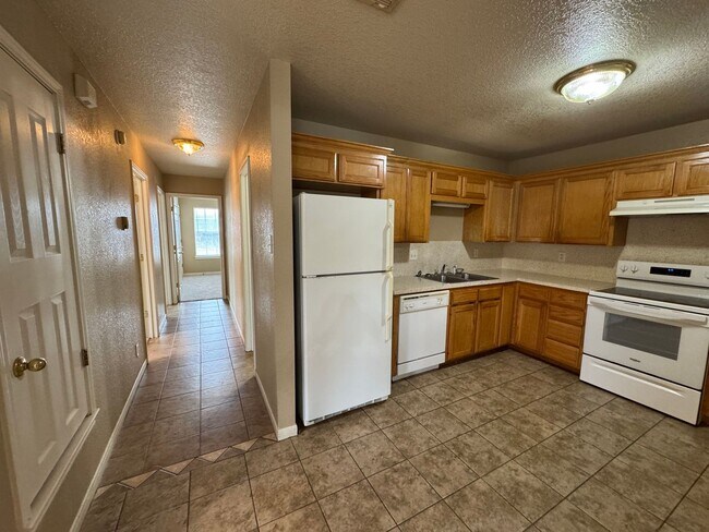 Building Photo - 4706 John David Dr