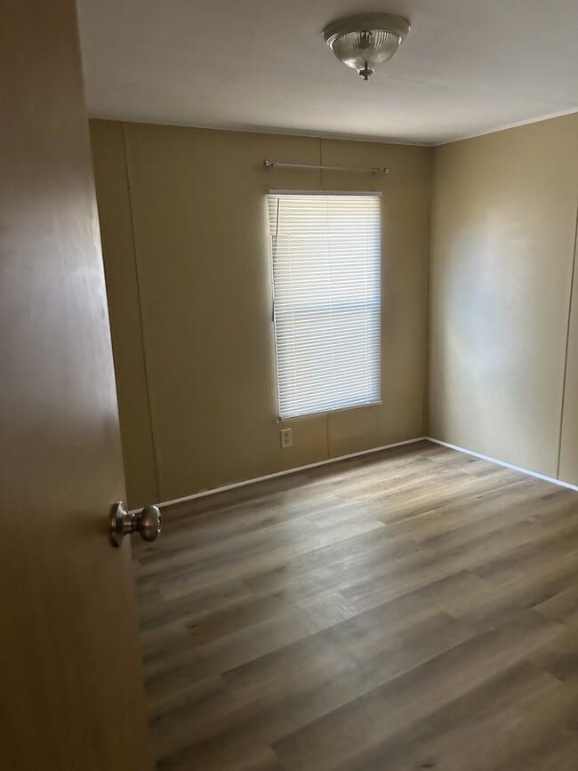 Building Photo - 4918 Harmony Grove Rd