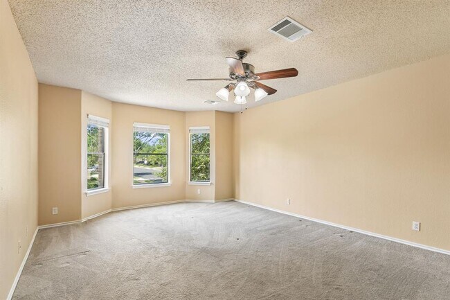 Building Photo - 1300 Chalk Ln