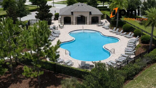 Building Photo - Stunning 5?Bedroom Home with 3 Bathrooms Single Family House.